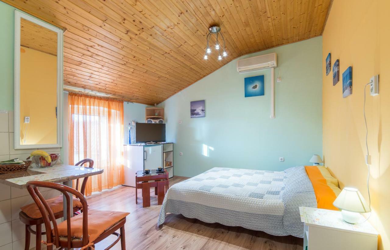 Apartment In Center Póla Kültér fotó