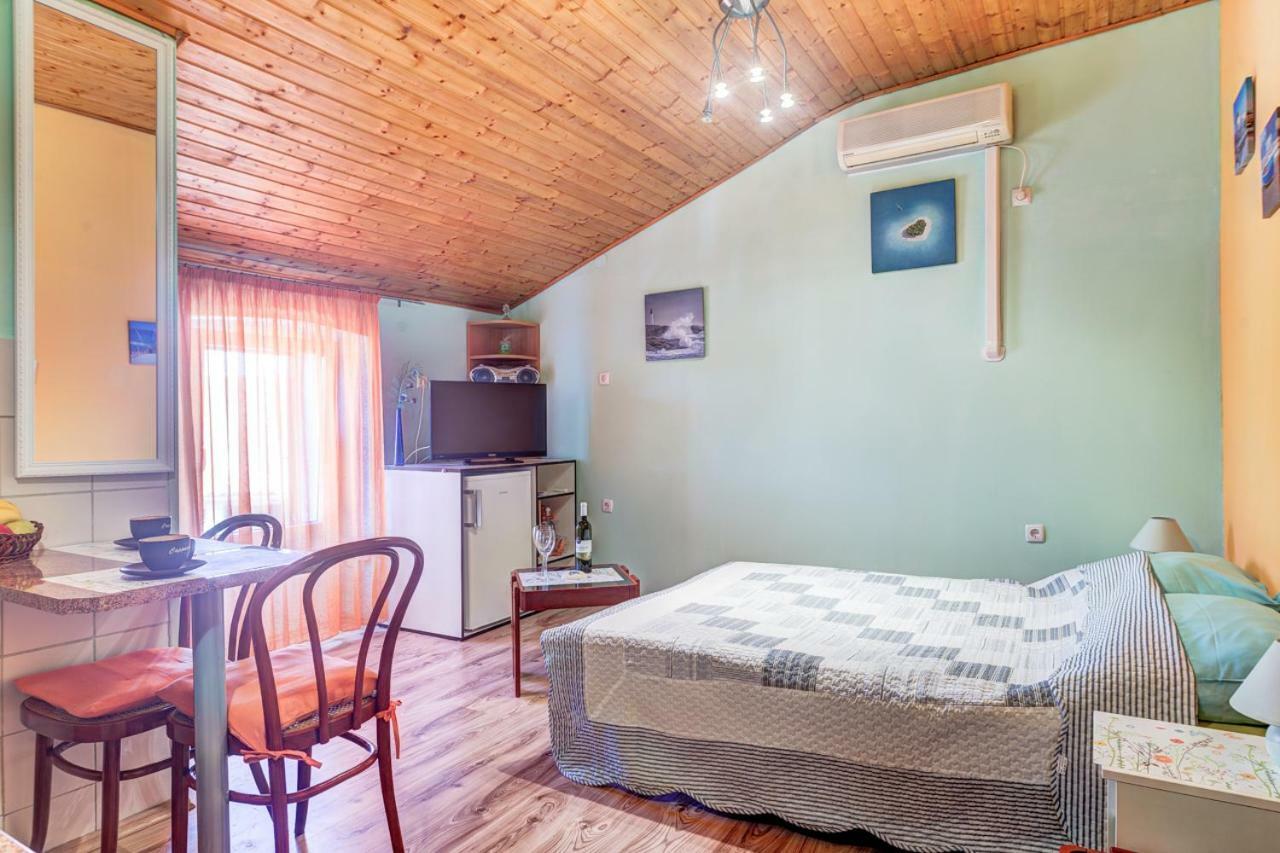 Apartment In Center Póla Kültér fotó